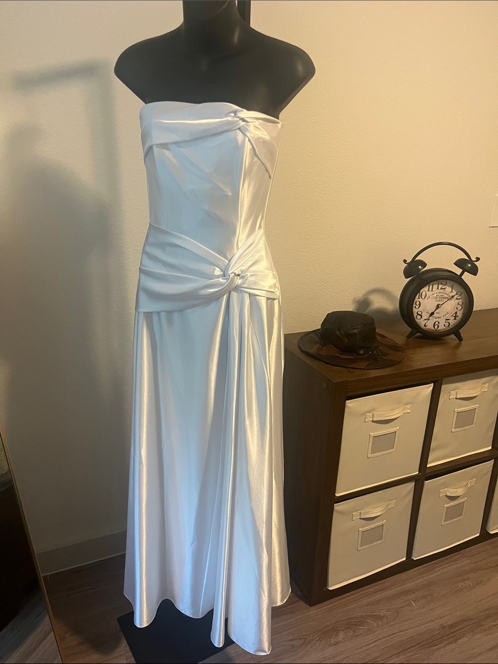 Fiesta Strapless Satin Evening Gown in White